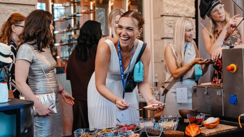 Düsseldorf: Chocolatier Workshop & Chocolate Tasting - Designing Your Personalized Chocolate Bar