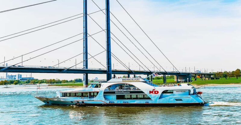Düsseldorf: City Sightseeing Cruise on the Rhine - The Atmosphere and Crew