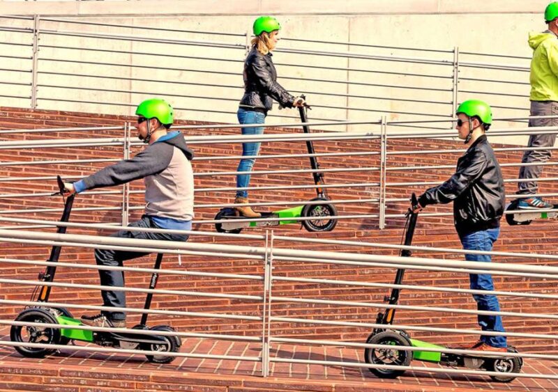 Düsseldorf: E-Scooter City Tour - Discover Düsseldorf with a Guided E-Scooter Tour