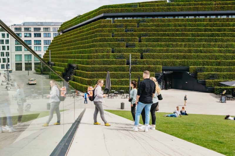 Düsseldorf: Guided City Architecture Walking Tour - Passing by the Kö-Bogen and Dreischeibenhaus