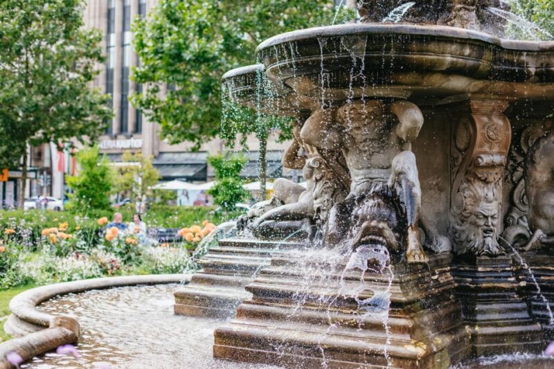 Düsseldorf: Guided City Architecture Walking Tour - Visiting the Ehrenhof District’s Cultural Architecture