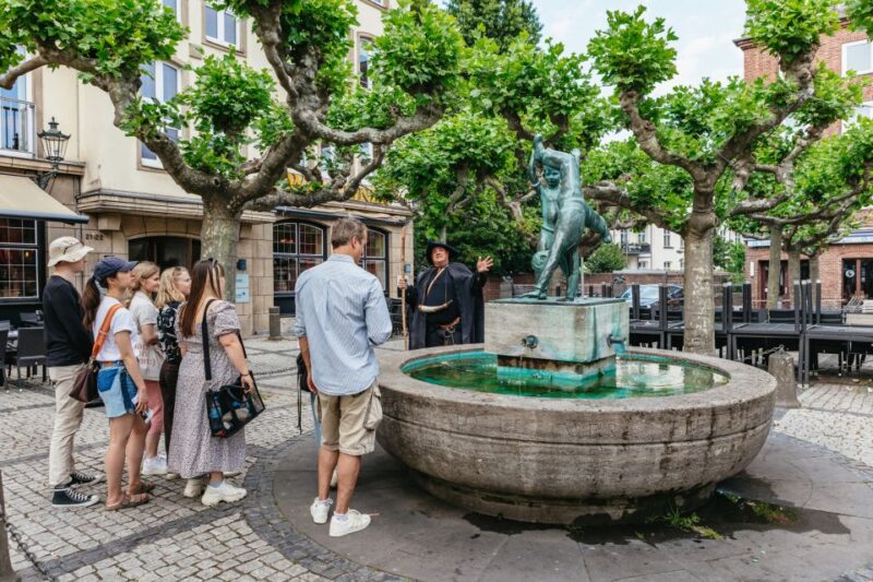 Düsseldorf: Guided Tour with a Night Watchman - Entry to Stadtmuseum Düsseldorf Included