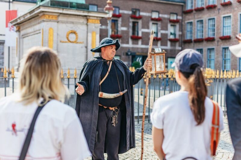 Düsseldorf: Guided Tour with a Night Watchman - Practical Details: Meeting Point and Accessibility