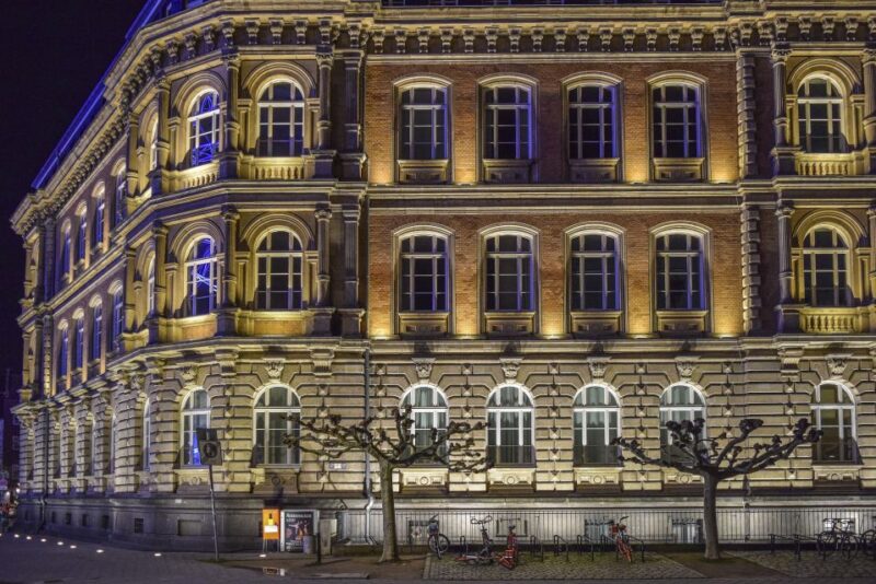 Düsseldorf Old Town - Private Guided tour - Explore Düsseldorf’s Historic Old Town with a Private Guide for 1.5 Hours