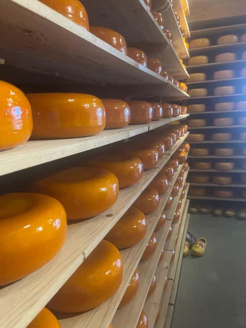 Dutch Countryside: , windmills, Villages, Cheese & Clogs - Key Points