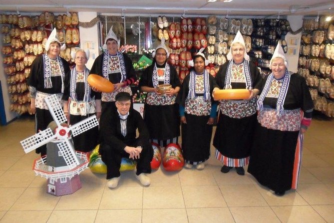 Dutch Experience in Volendam with Traditional Outfits - The Quality of the Experience: What Reviewers Say