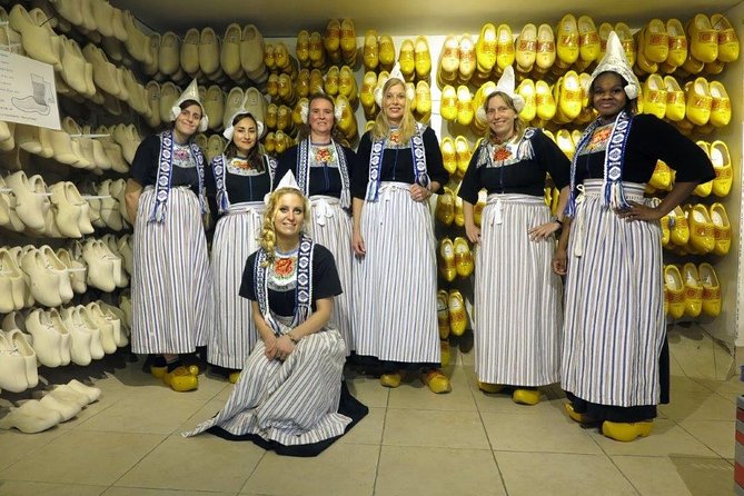 Dutch Experience in Volendam with Traditional Outfits - Practical Considerations and Tips for Visitors