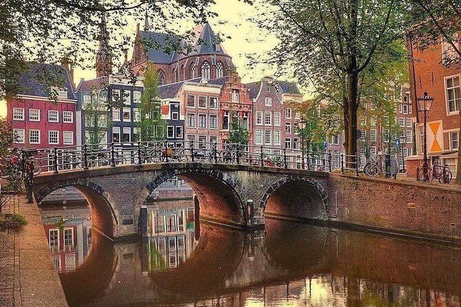 Dutch Pancake City Centre Canal Cruise - Family-Friendly Aspects and Child Engagement