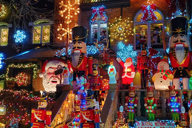 Dyker Heights Christmas Lights Guided Tour - Expert Guidance and Local Insights