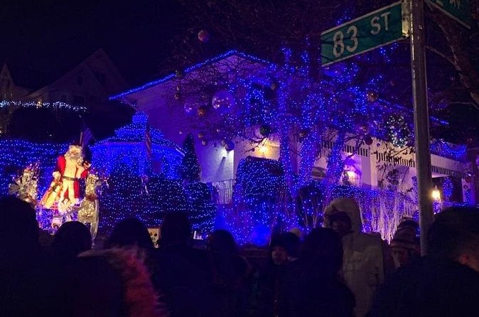 Dyker Heights Christmas Lights Tour - Physical Demands and Accessibility
