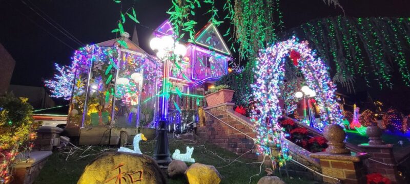 Dyker Heights Holiday Lights - Accessibility, Timing, and Booking Flexibility