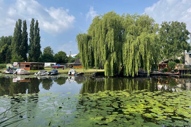 E-bike activity in Hamburg with a cultural program and snacks - Hamburg on Two Wheels: Who Will Love This Tour?