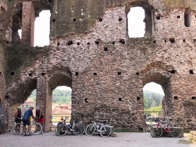 E-bike adventure among villages and medieval castles - What Sets This Tour Apart from Others in Veneto