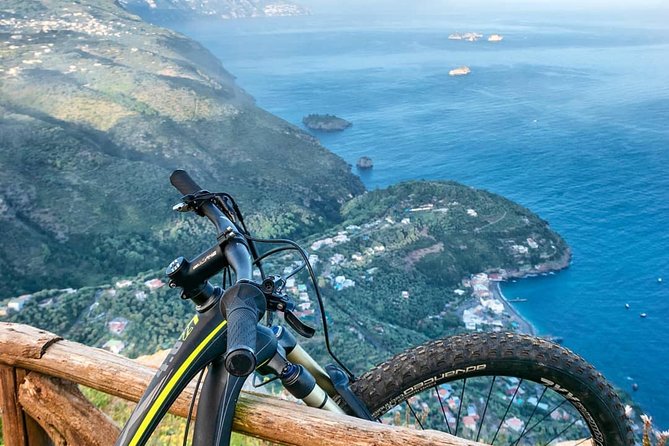 E-Bike Food and Wine Tour in the Sorrento Peninsula - E-Bike Equipment and Guide Expertise