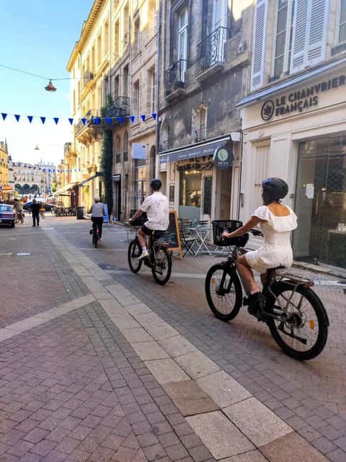 E-bike journey from Bordeaux to Saint-Emilion with lunch - Practical Details: Meeting Point, Group Size, and Transport