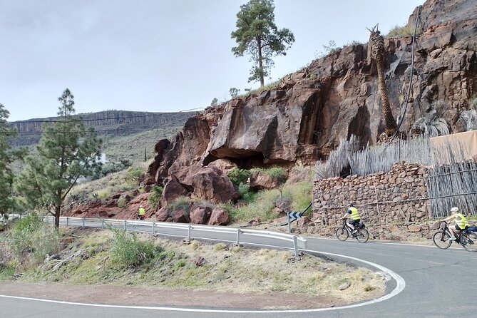 E-Bike Rental 80 km Battery life: Gran Canaria Mountains or Coast - Coastal Ride to Las Maranuelas Beach and Arguineguín