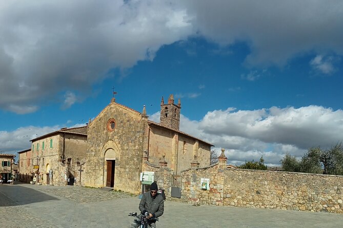 E-Bike rental in Tuscany - Key Points