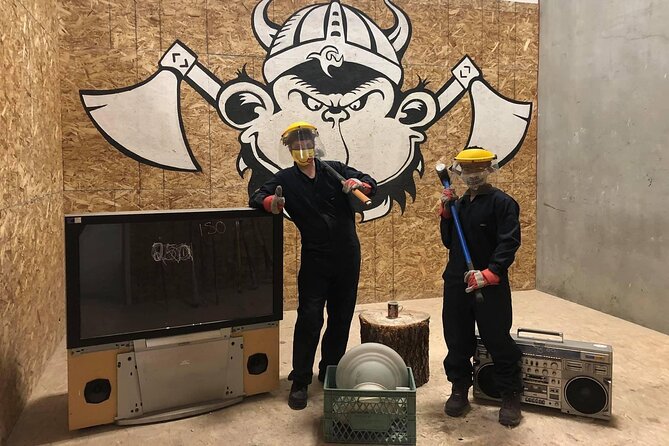 E-Bike Ride & Axe Throwing - Returning to Kelowna: Riding Back with New Skills