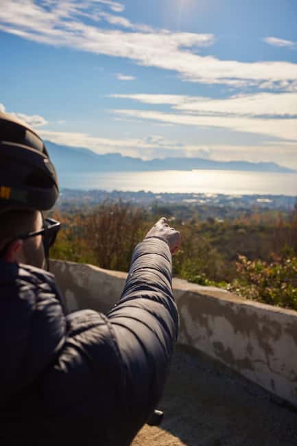 E-bike Ride & Taste: Vesuvian Vineyards & Doc Flavors - Tasting Local Wines and Campanian Lunch