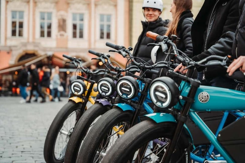 E-bike Tour: 10 Must-See Landmarks & Viewpoints in Prague - Highlights of Prague Castle and Petrin Hill