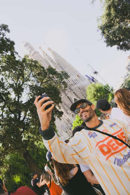 E-Bike Tour & All-Day Rental: Explore Barcelona Your Way - Explore Barcelona with a Unique E-Bike & All-Day Rental Experience