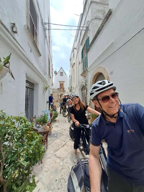 e-bike tour along the Apulian Aqueduct cycleway - From Locorotondo to the Countryside and Back