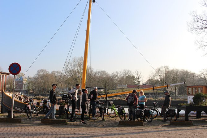 E-Bike Tour, Amsterdam's Highlights and Hidden Gems - The Scenic Canal Ring and Vondelpark