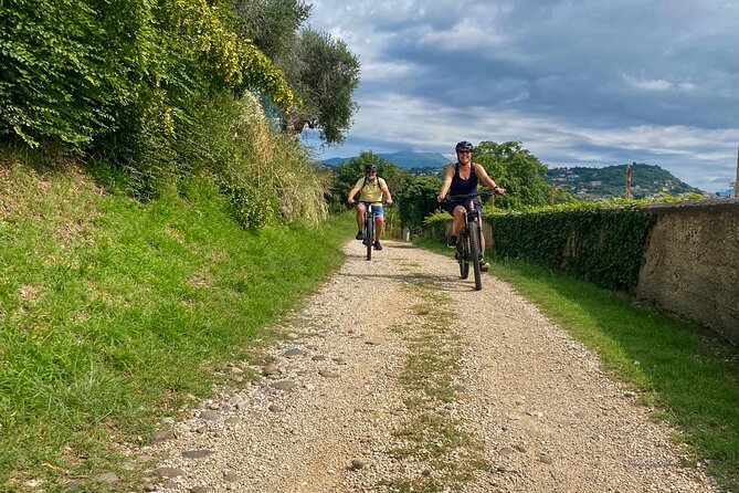 E-Bike tour and Wine tasting in the Austrian Fort from Pastrengo - Austrian Fort Visit and Wine Tasting at Relais Forte Benedek
