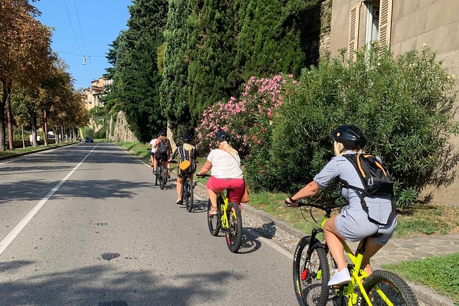 E-bike tour Bergamo - Riding Through Bergamo’s Historic and Modern Areas