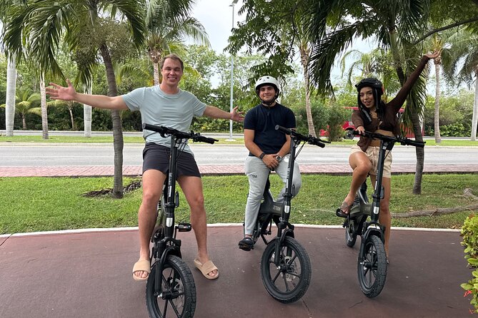 E Bike Tour - Explore Cancun Hotel Zone - Fun & Scenic Tour 1.5hr - The Guide’s Role and Style