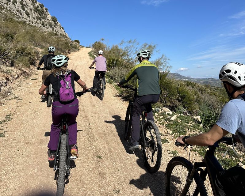 E-Bike Tour: Explore El Chorro & Caminito del Rey Area - The Route: From Reservoirs to Gaitanes Gorge