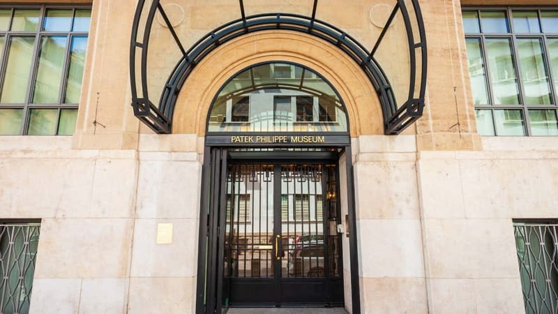 E-bike Tour Geneva Old Town with Free Museum Entry - Exploring the Original Site of the Jet DEau Fountain