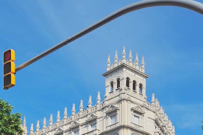 E-Bike tour in Barcelona with English Guide - Practical Tips and Considerations