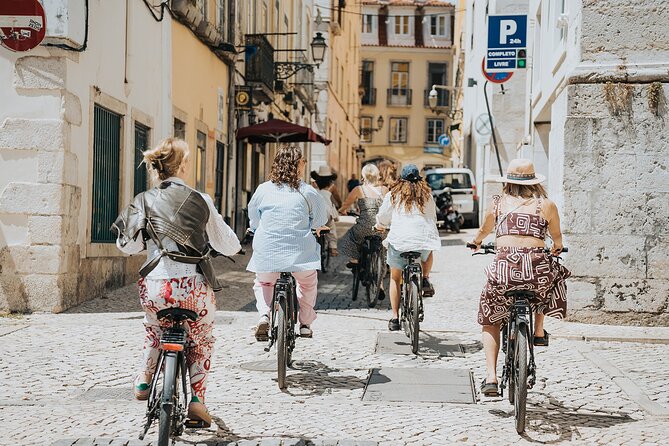 E-bike Tour Lisbon Essential - A Stroll Down Avenida da Liberdade and Jardim do Torel
