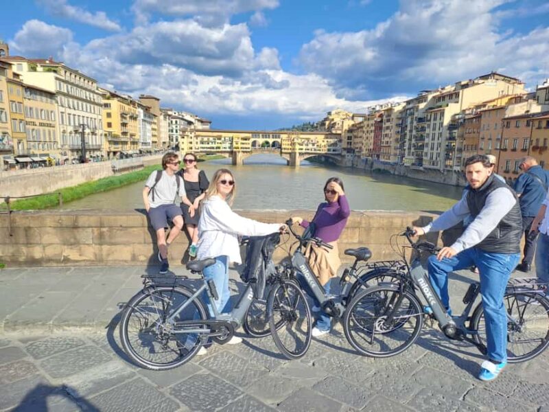E-Bike tour with a Florentine tour guide, including a toast - Discover Florence on a Modern E-bike
