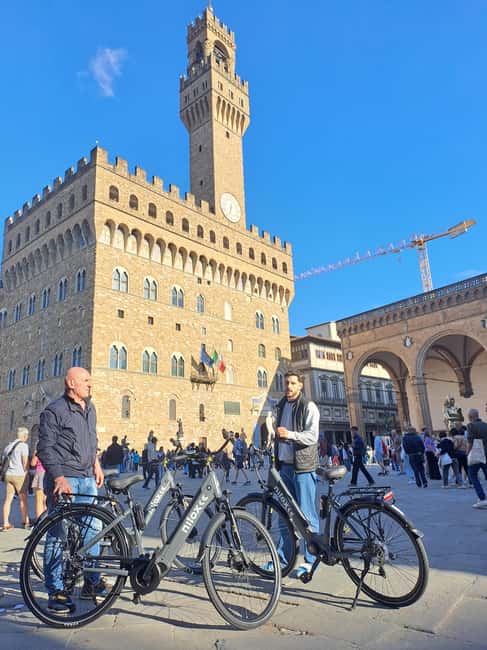 E-Bike tour with a Florentine tour guide, including a toast - The Guide’s Expertise and Storytelling Style