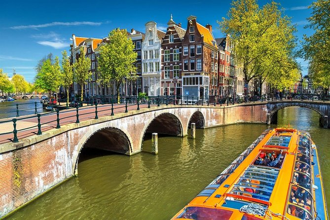 e-Scavenger hunt Amsterdam: Explore the city at your own pace - Duration, Pacing, and Group Size