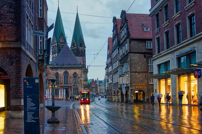 e-Scavenger hunt Bremen: Explore the city at your own pace - Bremen’s Modern Attractions: Universum Science Museum