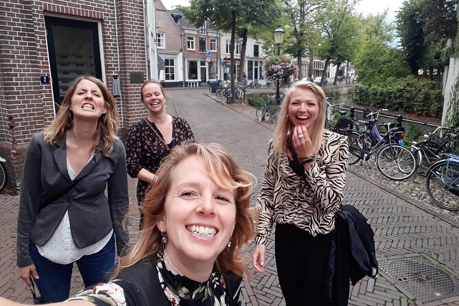 e-Scavenger hunt Enkhuizen: Explore the city at your own pace - Who Should Consider This Tour?