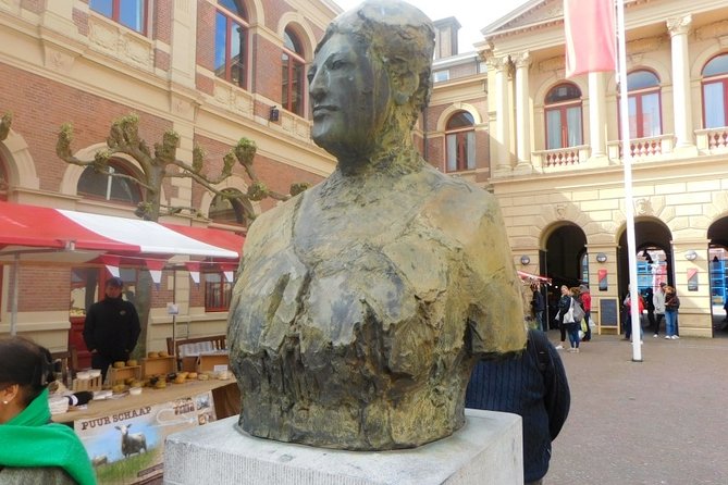 e-Scavenger hunt Groningen: Explore the city at your own pace - Enjoying the Flexibility of the Self-Guided Experience