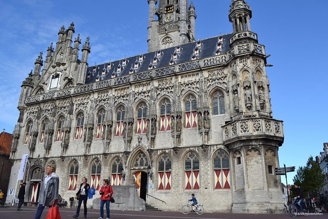 e-Scavenger hunt Middelburg: Explore the city at your own pace - Starting Point in Middelburg and Flexibility in Scheduling