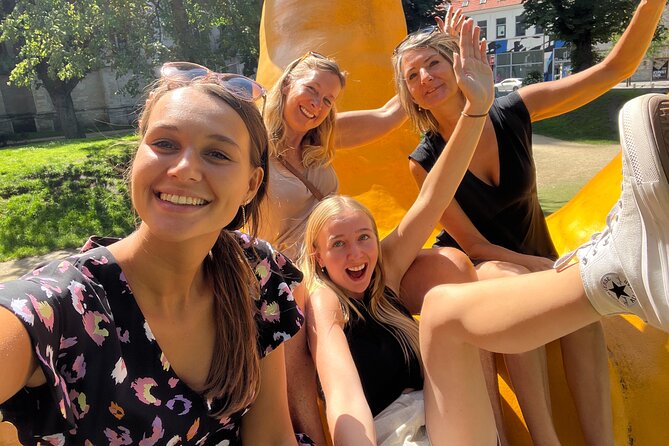 e-Scavenger hunt Nancy: Explore the city at your own pace - Marvel at the Basilica Saint-Epvre’s Stained Glass