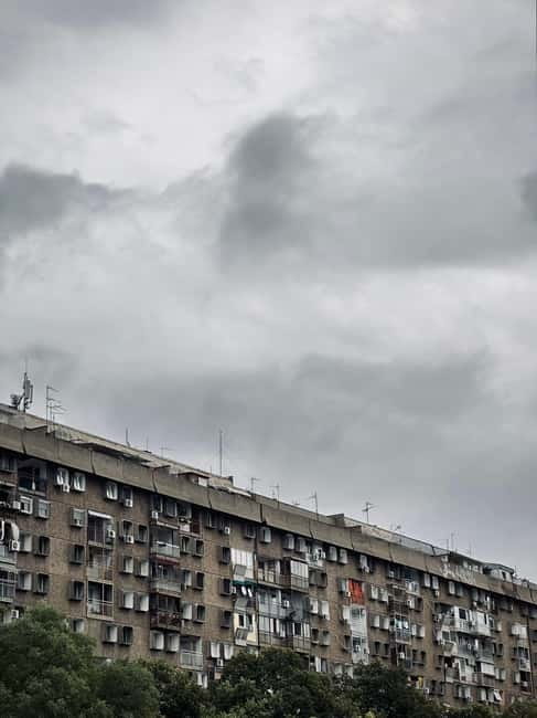 E Scooter Communist tour New Belgrade - Discovering Tito’s Legacy and Yugoslavian History