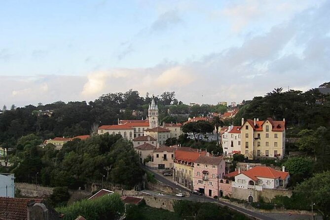 E-Tickets & 3 Audio Tours to Moorish Castle & Quinta da Regaleira - Who Should Consider This Self-Guided Tour?