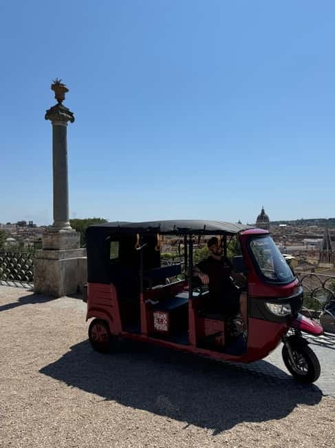 E-Tuk Tour: Express Highlights of Rome - Personal Stories and Guide Expertise from Reviews