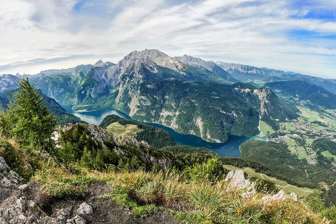 Eagle's Nest and Hallstatt Private Tour from Salzburg - Key Points