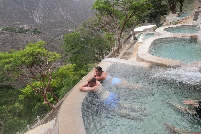 Early & Express Tolantongo Hot Springs - Mexican Breakfast amidst Nature