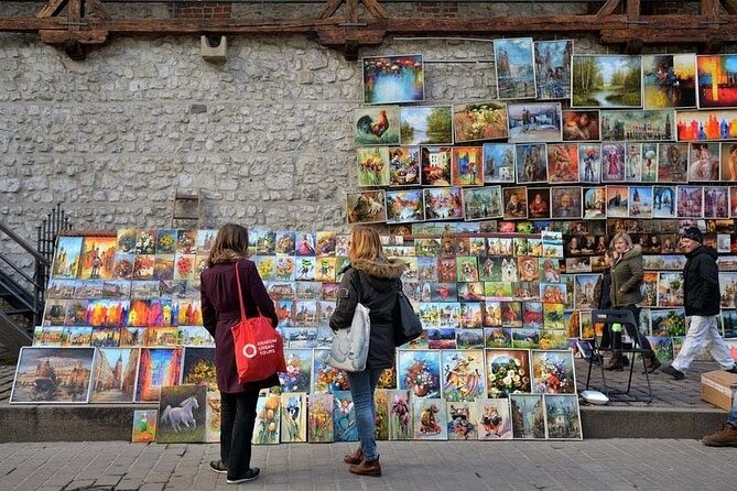 Early Good Morning Krakow Walking Tour with Traditional Breakfast - Discovering Krakow’s Main Square
