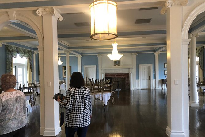 Early Myrtle Beach History and The WWII Years Trolley Tour - The Guide’s Style: Knowledgeable and Passionate Storytelling