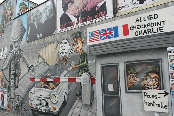 East Berlin: City of Shadows Walking Tour - Exploring Friedrichstrasse and the Palace of Tears